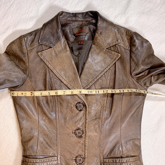 Danier Distressed Brown Leather jacket - Picture 11 of 12
